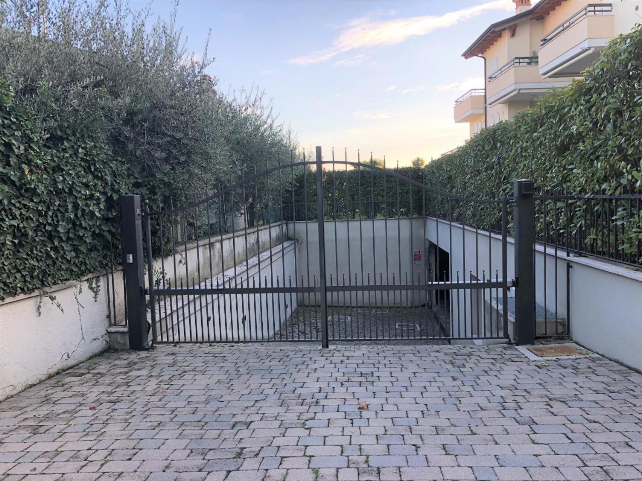 Desenzanoloft Official Partner Marriott Homes & Villas - Bea House, Sirmione With Private Garden And Share Pool Exterior foto