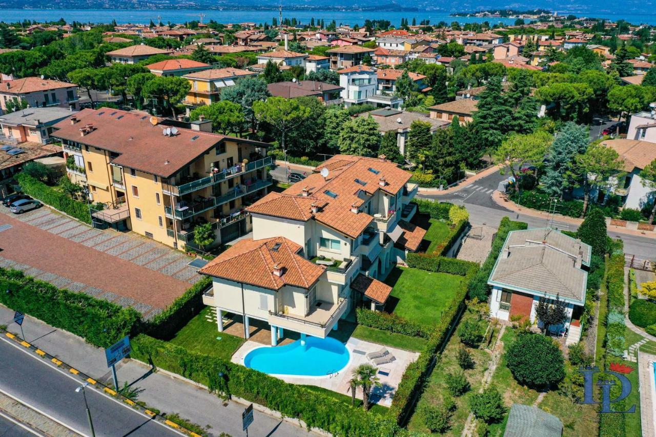 Desenzanoloft Official Partner Marriott Homes & Villas - Bea House, Sirmione With Private Garden And Share Pool Exterior foto