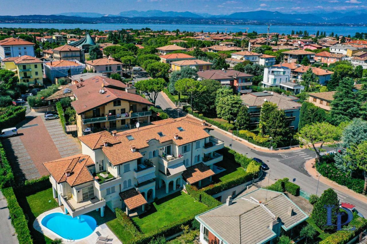 Desenzanoloft Official Partner Marriott Homes & Villas - Bea House, Sirmione With Private Garden And Share Pool Exterior foto